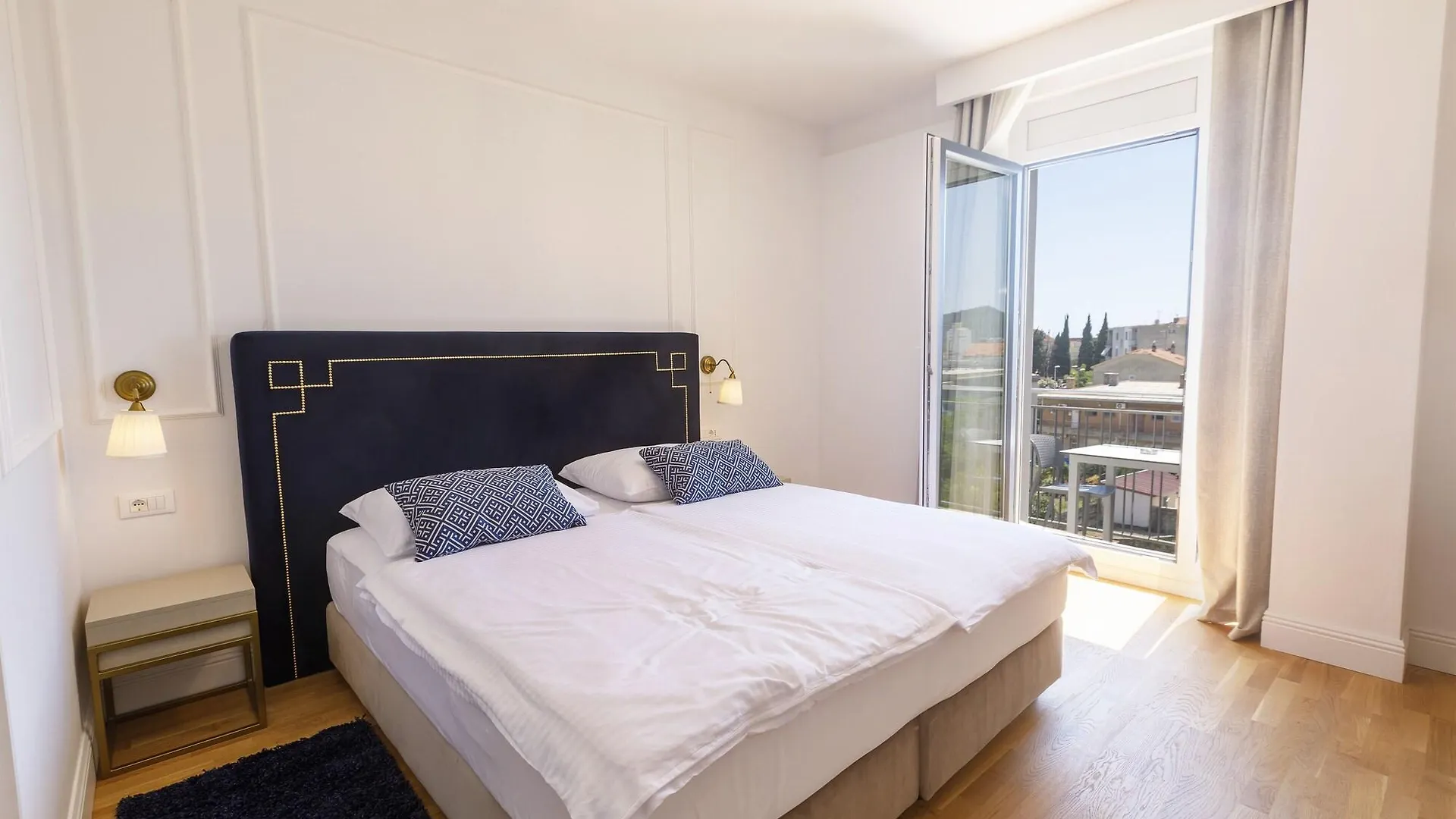 Art Hotel Split 4*,