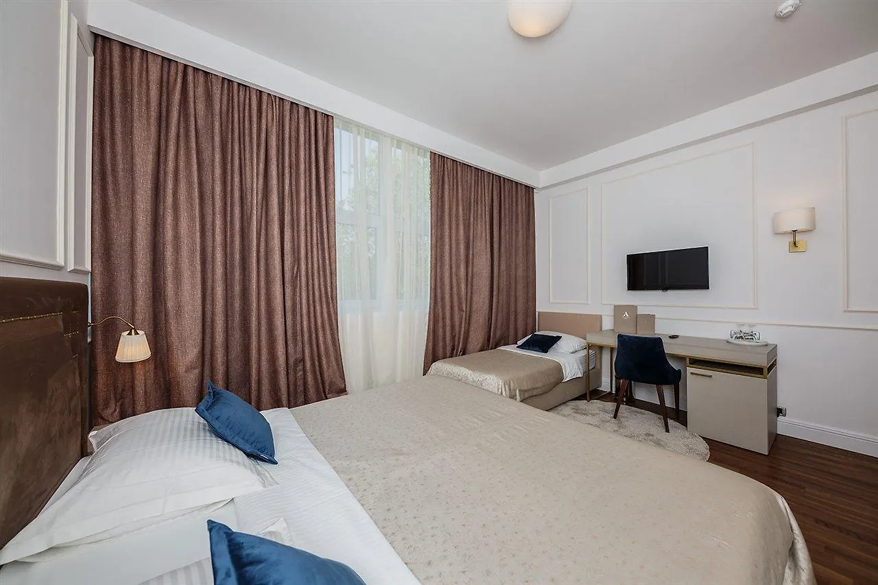 Art Hotel Split 4*,